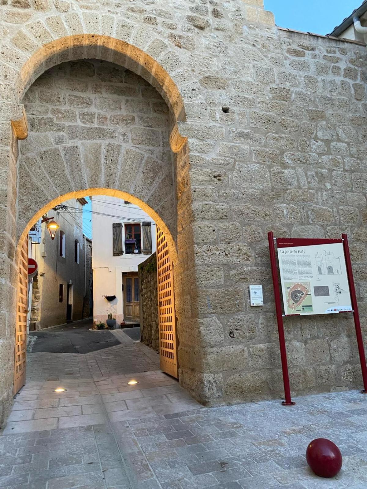 Maison De Village Atypique Saint-Genies-de-Fontedit Eksteriør billede