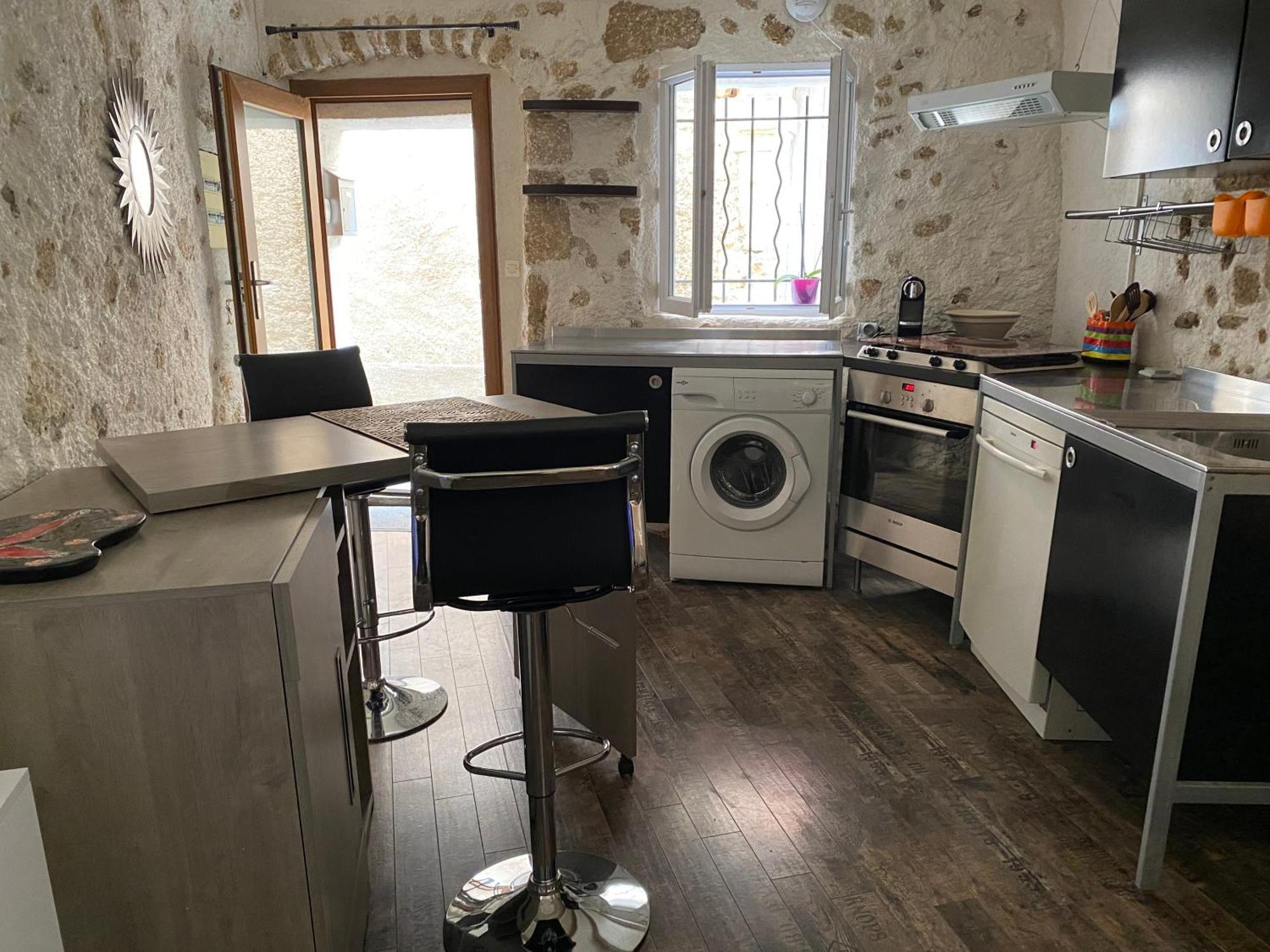 Maison De Village Atypique Saint-Genies-de-Fontedit Eksteriør billede