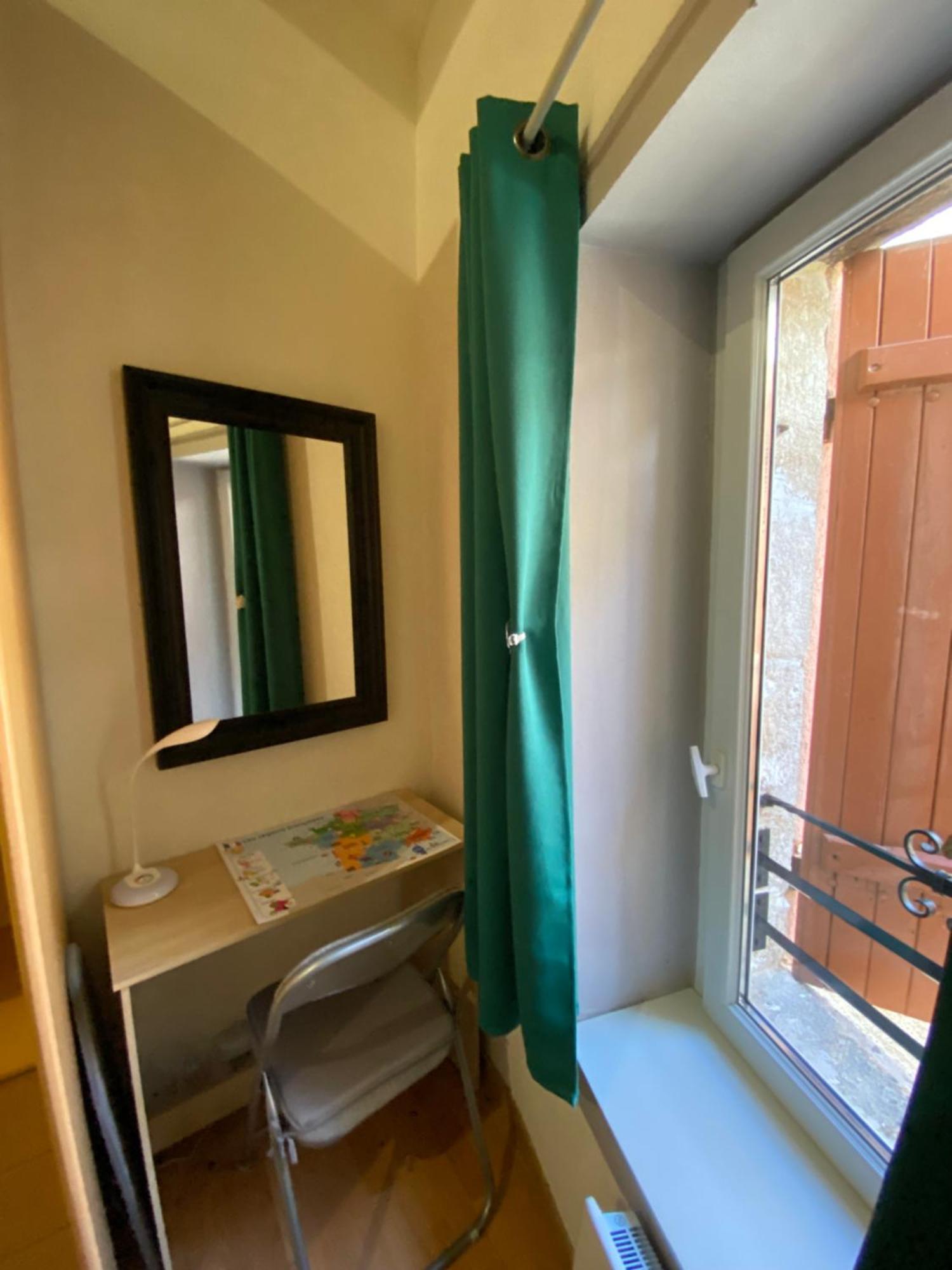 Maison De Village Atypique Saint-Genies-de-Fontedit Eksteriør billede